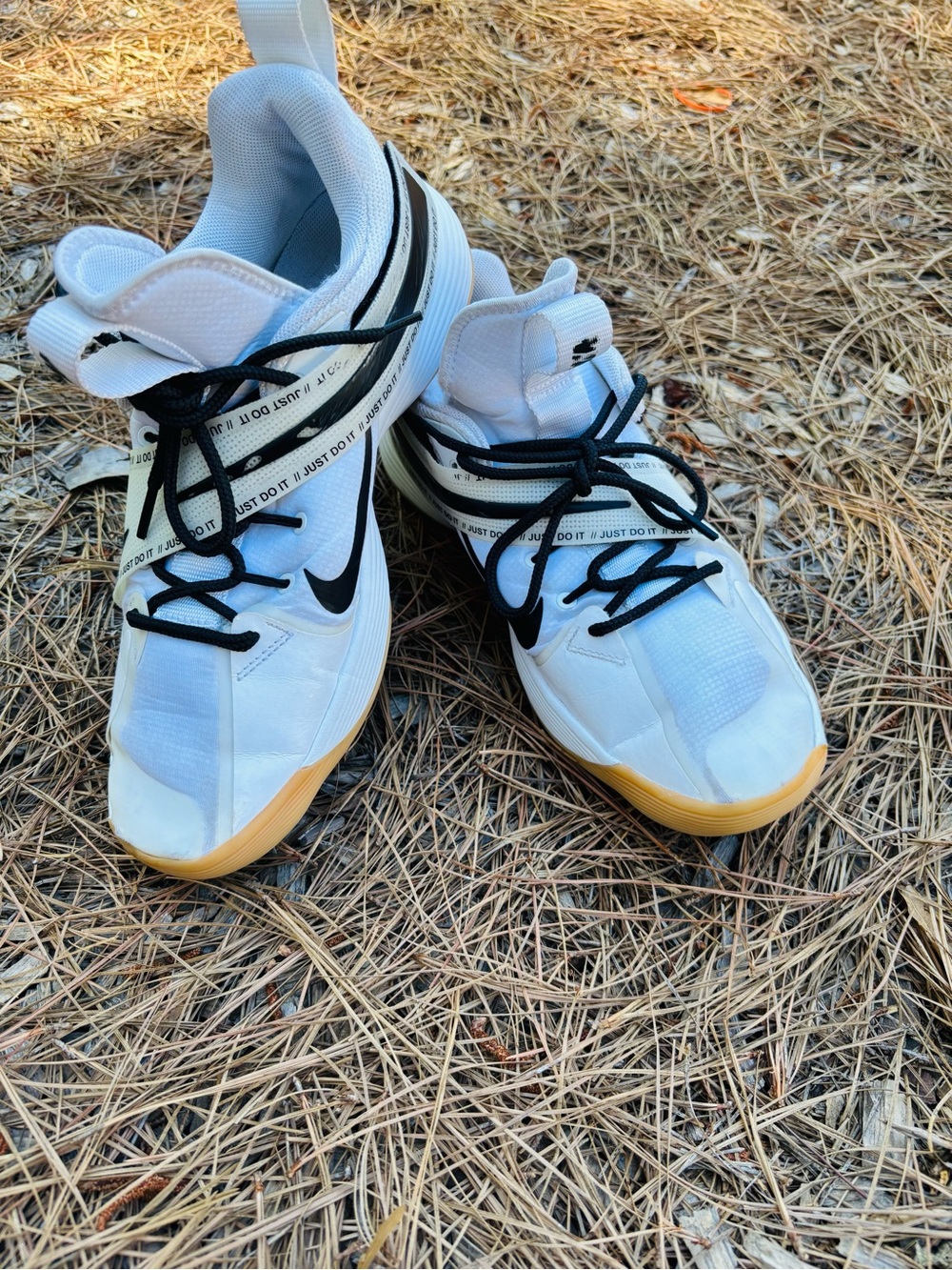Nike React Hyperset Volleyball White & Black Sneakers with Gum Outsole Size 12 - Picture 7 of 12